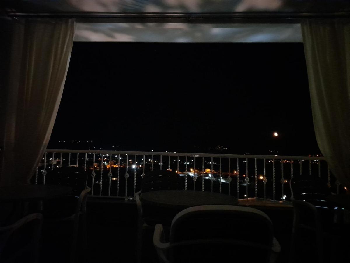 Vila Marjana Sarande Luaran gambar